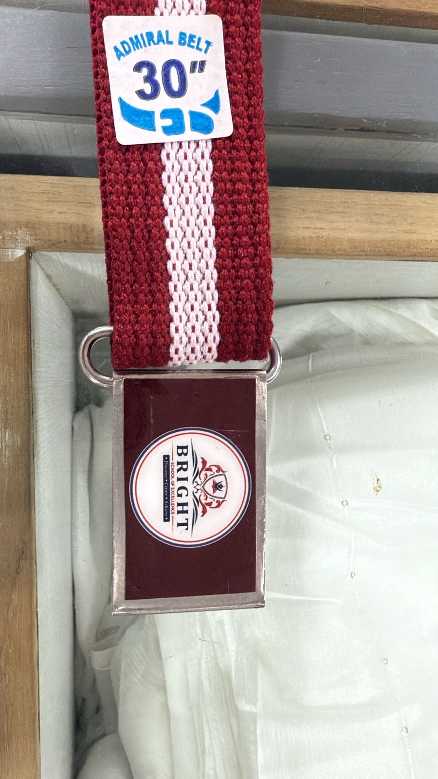42 2222 22 MAROON /WHITE COTTAN NIVAR 