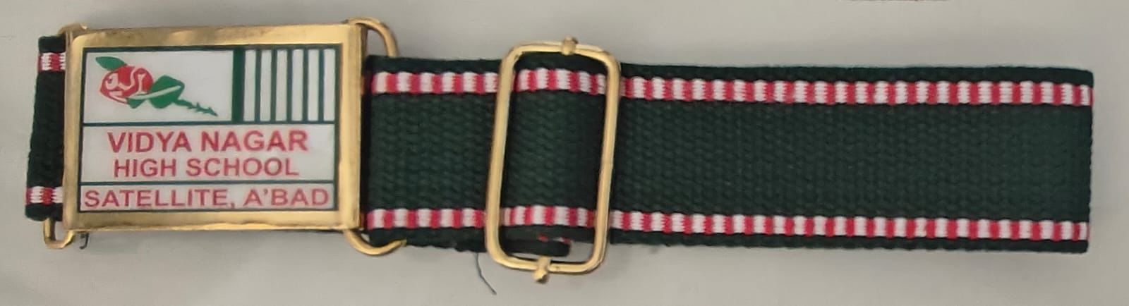 22 BOTTLE GREEN / WHITE/ RED PATTI  COTTAN NIVAR ( VIDYA NAGAR)