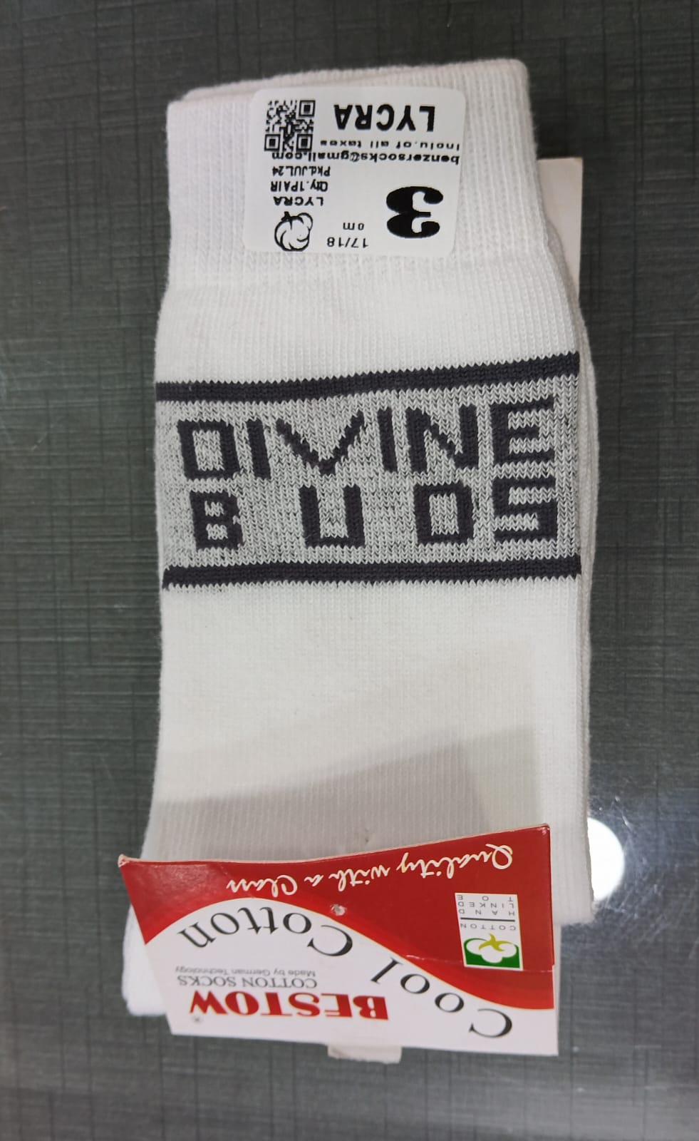 8 231 WHITE SOCKS NAVY PATTI NAME-DIVINE BUDS 