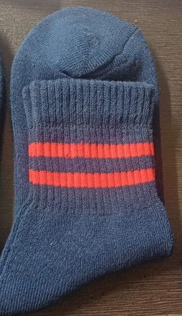 NAVY SOCKS 2 RED PATTI HALF TERY