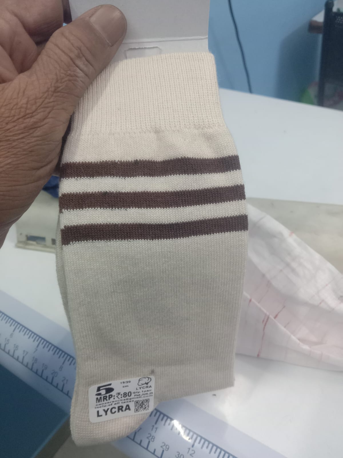 SKIN SOCKS 3 LIGHT COFFEE PATTI LYCRA