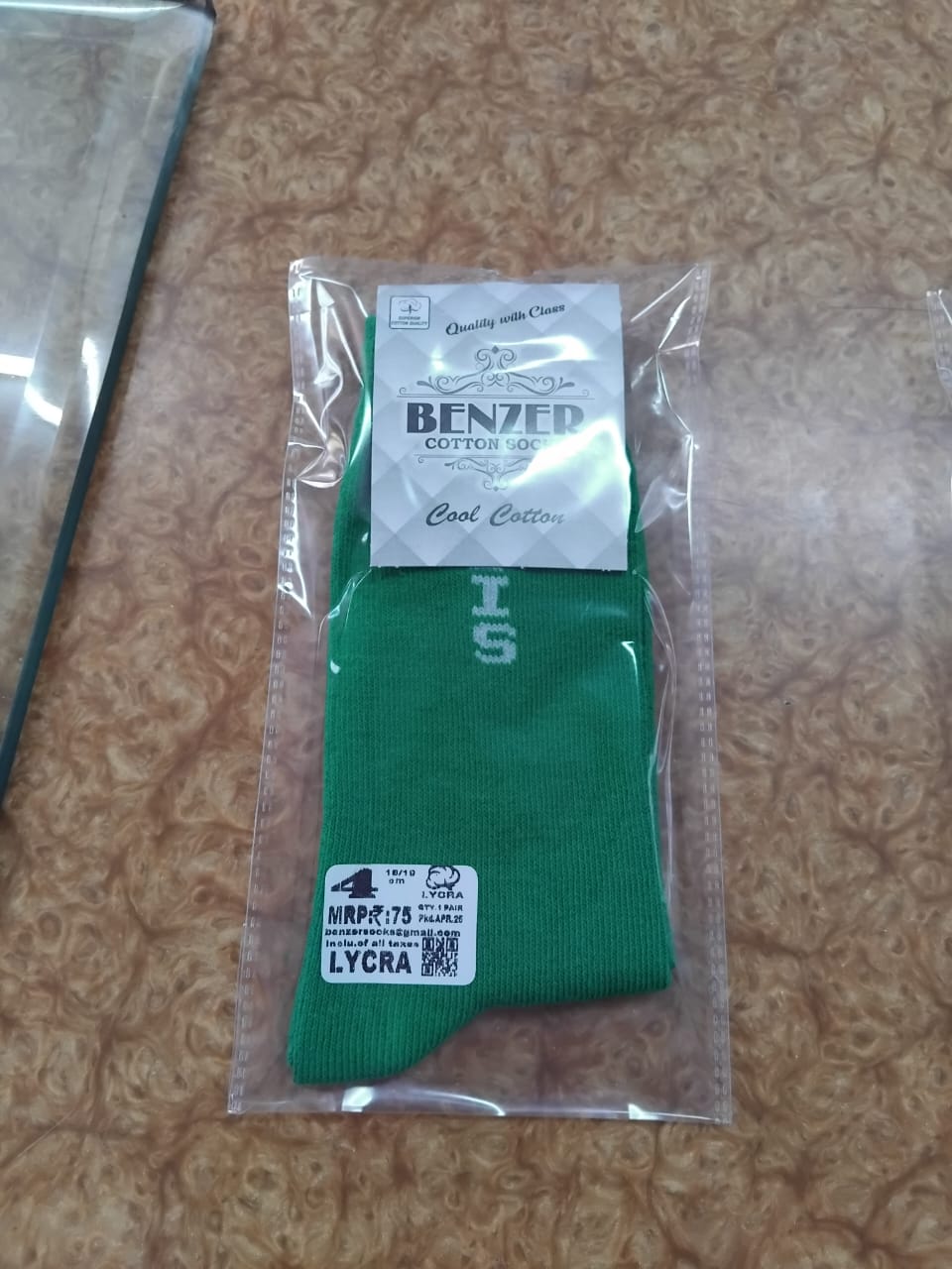 8 231 GREEN SOCKS PLAIN NAME- A.S.I.S 