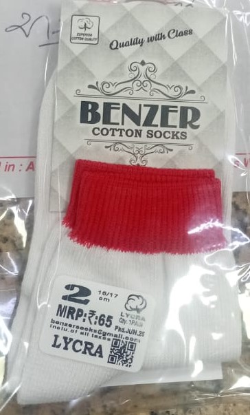 8 216 WHITE SOCKS  IN ELASTIC RED ANKLE LYCRA 