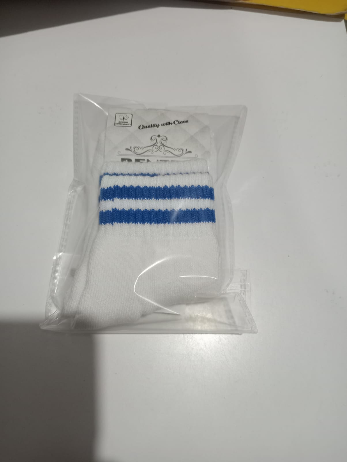 8 216 WHITE SOCKS 2 ROYAL PATTI IN ELASTIC ANKLE LYCRA 