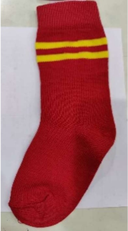 1 211 RED SOCKS 2 YELLOW PATTI LYCRA 