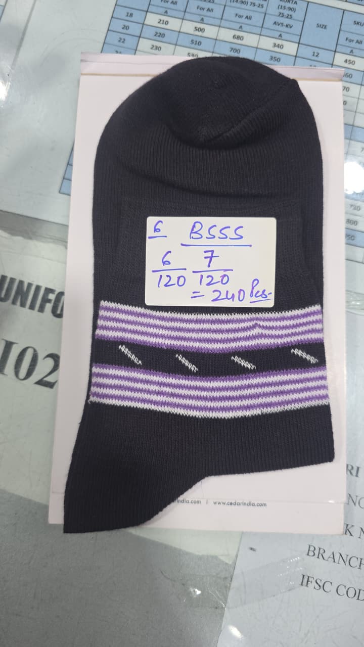 8 221 D.PURPLE SOCKS WHITE/PURPLE LINE ANKLE LYCRA 